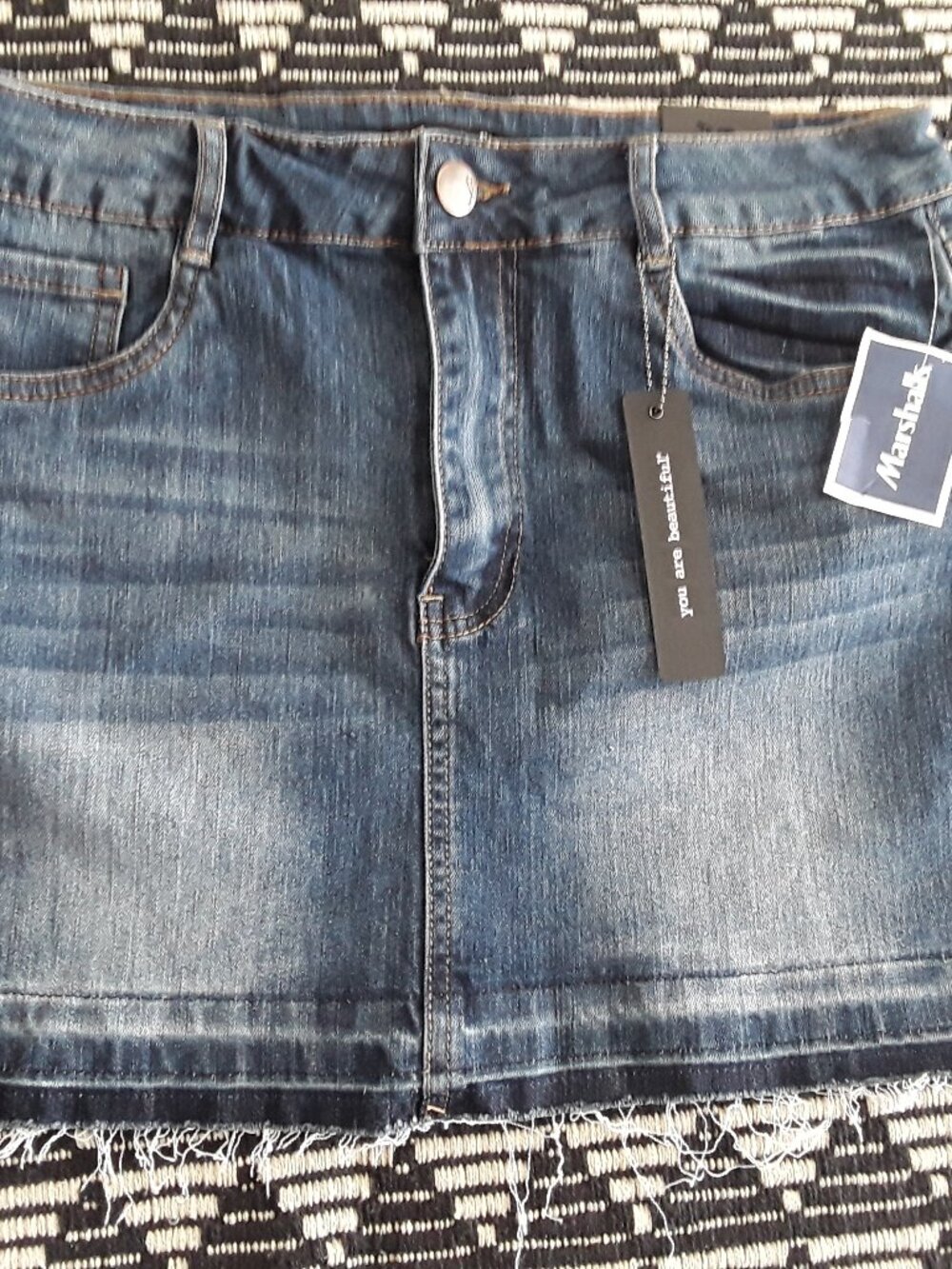 Women Dollhouse Low Rise Jeans Shorts Size 13 NWT